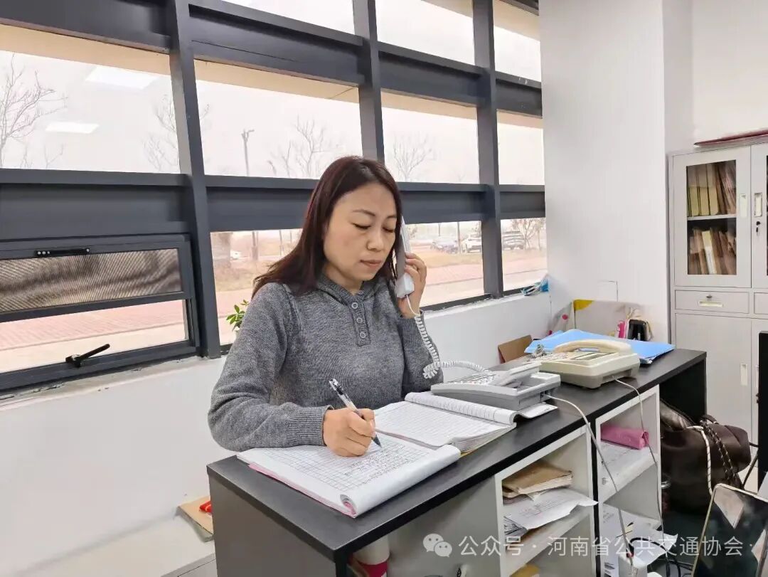 简篇-坚守岗位护春运 暖心护航团圆路——巩义公交圆满完成 2026年春节出行保障工作 图片